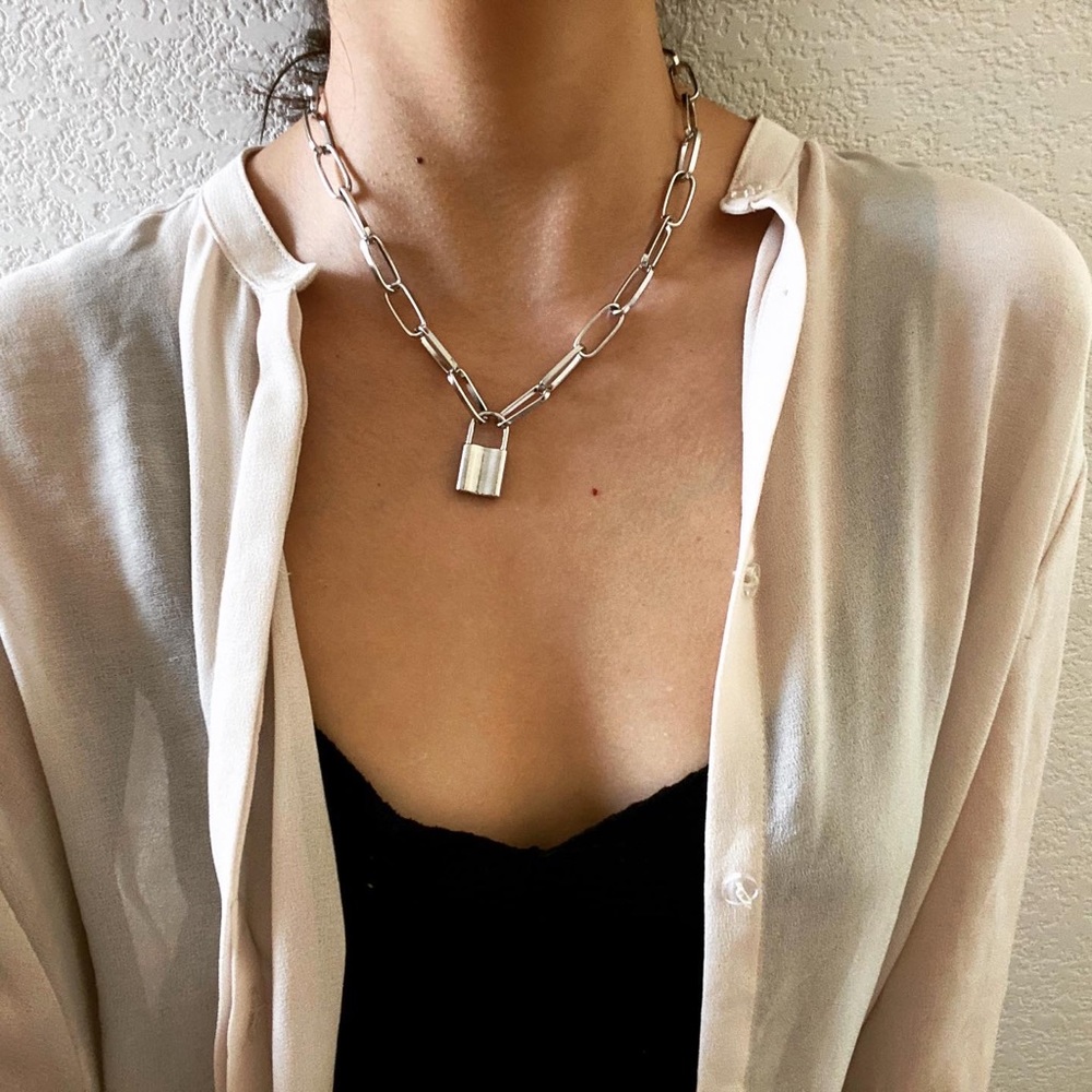 💕LAST ONE Key Lock Pendant Knot Chain Necklaces - Picture 2 of 8